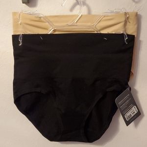NWT Yummie Shapewear Briefs 2 pr